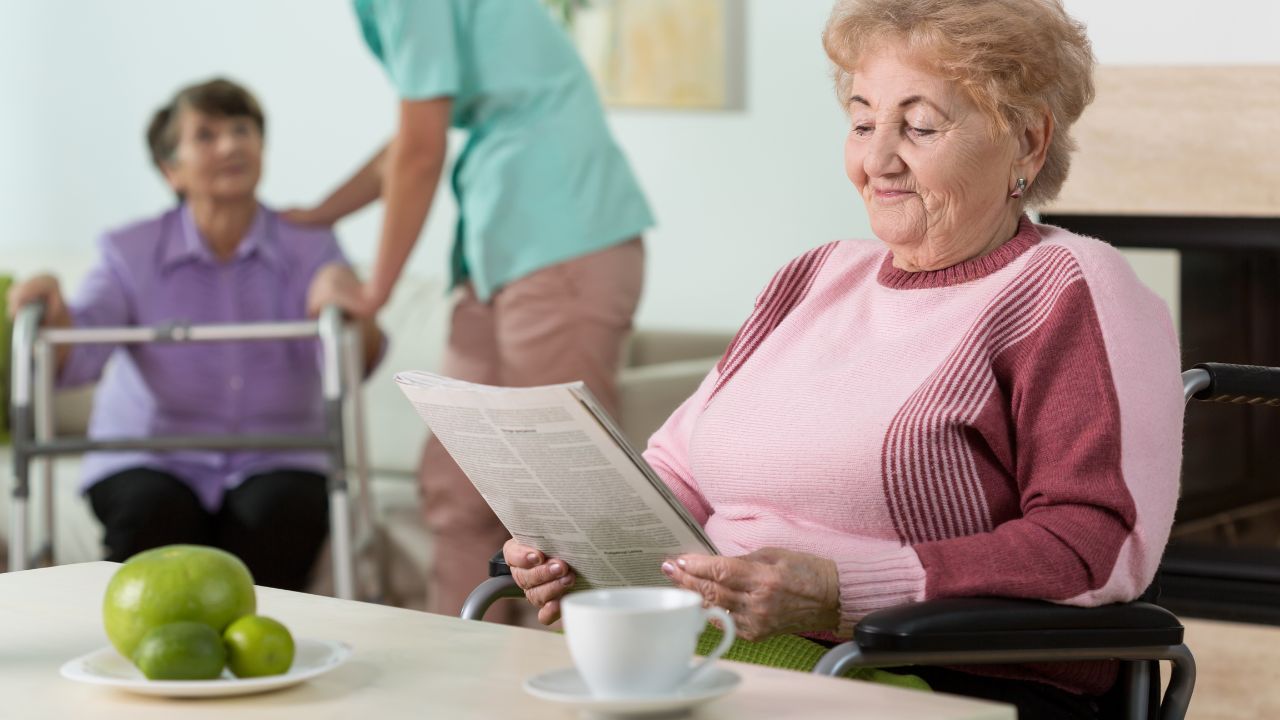 מה מציעות חברות מטפלות לקשישים?
